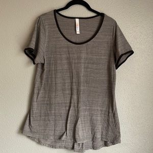 Grey lularoe classic tee